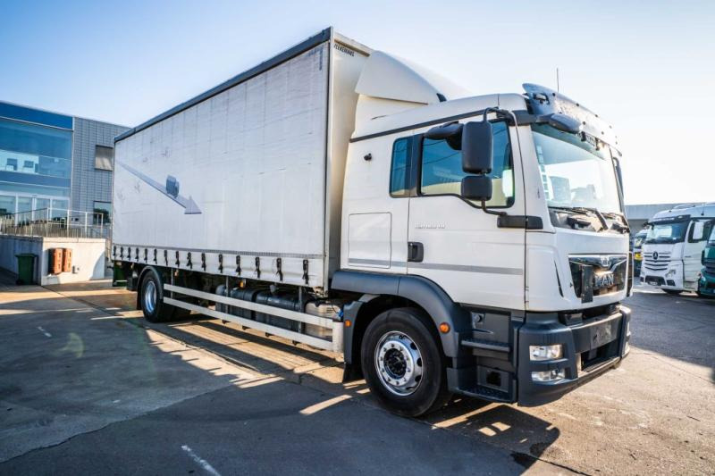 MAN TGM 18.340 BL+DHOLLANDIA - Φορτηγό μουσαμάς: φωτογραφία 2 MAN TGM 18.340 BL+DHOLLANDIA - Φορτηγό μουσαμάς: φωτογραφία 2