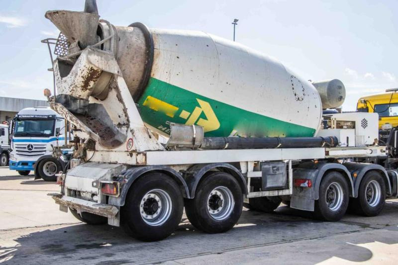 TURBO'S HOET BETON MIXER/MALAXEUR/MISCHER 10M3 +MOTOR/MOTEUR - Μπετονιέρα επικαθήμενο: φωτογραφία 3 TURBO'S HOET BETON MIXER/MALAXEUR/MISCHER 10M3 +MOTOR/MOTEUR - Μπετονιέρα επικαθήμενο: φωτογραφία 3