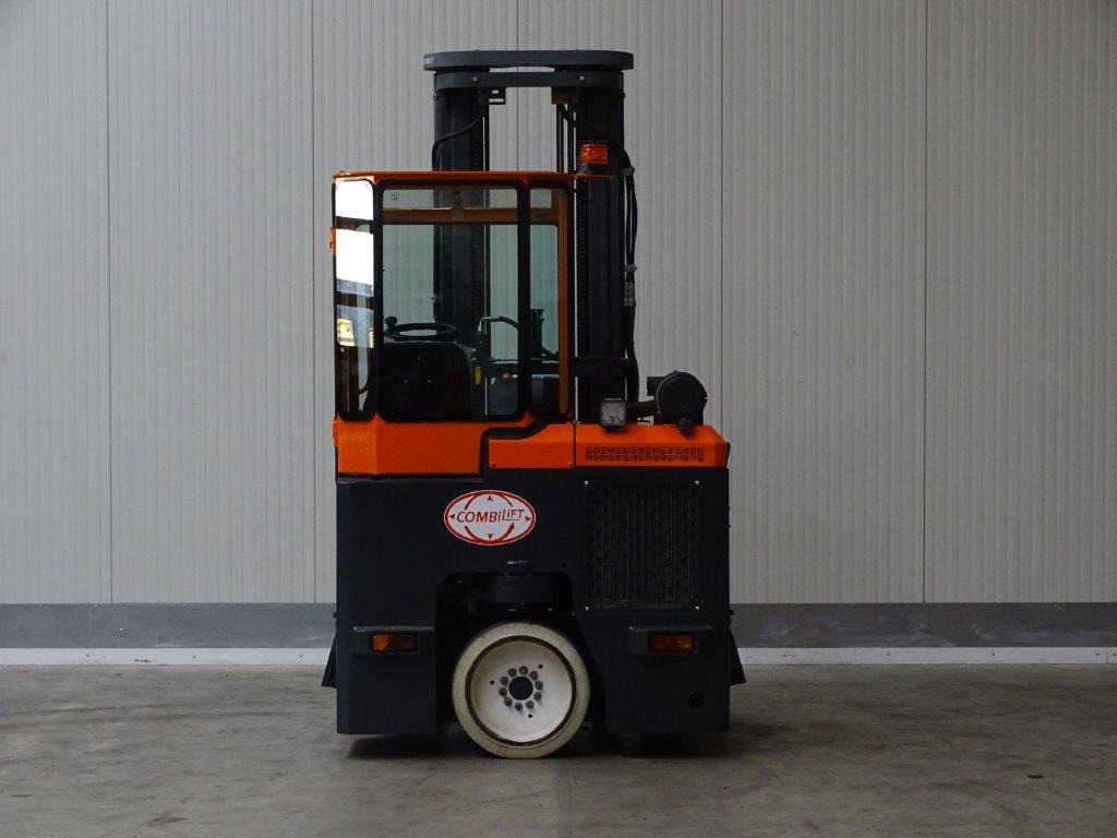 Combilift C2500CB - TRIPLEX - 4-κίνητα ανυψωτικό στενών δρόμων: φωτογραφία 5 Combilift C2500CB - TRIPLEX - 4-κίνητα ανυψωτικό στενών δρόμων: φωτογραφία 5