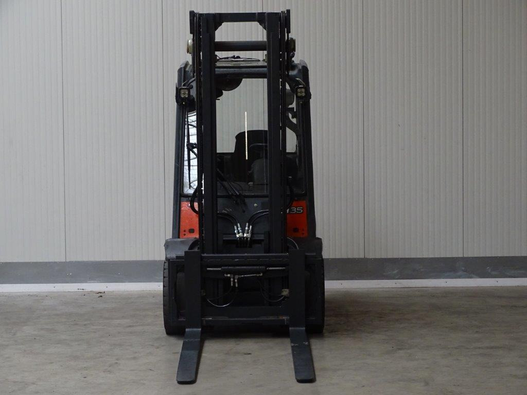 Linde H35D - Πετρελαιοκίνητο περονοφόρο: φωτογραφία 5 Linde H35D - Πετρελαιοκίνητο περονοφόρο: φωτογραφία 5