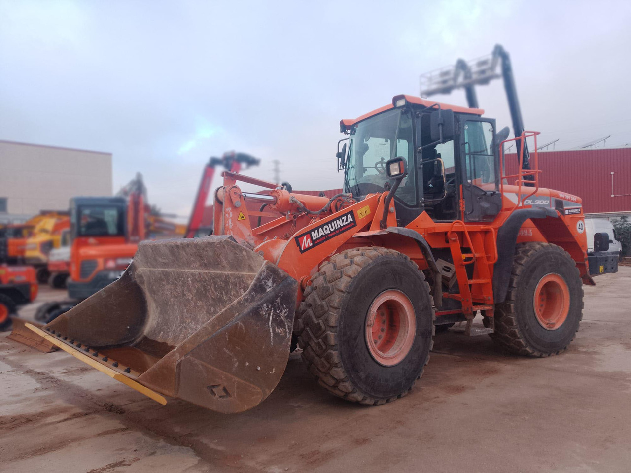 DOOSAN DL300-5 - Ελαστιχοφόρος φορτωτής: φωτογραφία 1 DOOSAN DL300-5 - Ελαστιχοφόρος φορτωτής: φωτογραφία 1