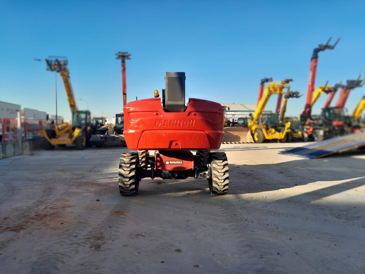 MANITOU 280TJ - Καλαθοφόρο ανυψωτικό: φωτογραφία 2 MANITOU 280TJ - Καλαθοφόρο ανυψωτικό: φωτογραφία 2
