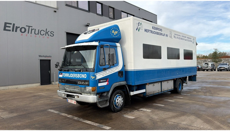 DAF 45 ATI 150 (BELGIAN TRUCK / STEEL SUSP. / LAMES / PERFECT CONDITION / LIFT) - Φορτηγό κόφα: φωτογραφία 1 DAF 45 ATI 150 (BELGIAN TRUCK / STEEL SUSP. / LAMES / PERFECT CONDITION / LIFT) - Φορτηγό κόφα: φωτογραφία 1