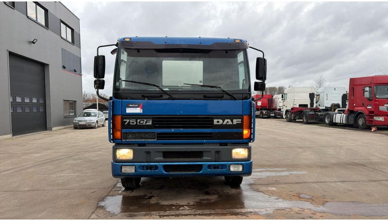 DAF CF 75.290 (15000L / 2 COMPARTIMENTS / MANUAL PUMP / EURO 2 / MANUAL GEARBOX) - Φορτηγό βυτιοφόρο: φωτογραφία 5 DAF CF 75.290 (15000L / 2 COMPARTIMENTS / MANUAL PUMP / EURO 2 / MANUAL GEARBOX) - Φορτηγό βυτιοφόρο: φωτογραφία 5
