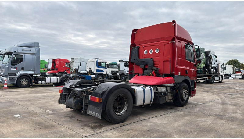 DAF CF 85.410 (BOITE MANUELLE / MANUAL GEARBOX) - Τράκτορας: φωτογραφία 4 DAF CF 85.410 (BOITE MANUELLE / MANUAL GEARBOX) - Τράκτορας: φωτογραφία 4