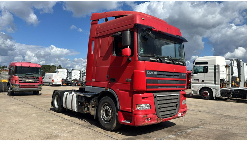 DAF XF 105.410 (BOITE MANUELLE / MANUAL GEARBOX) - Τράκτορας: φωτογραφία 3 DAF XF 105.410 (BOITE MANUELLE / MANUAL GEARBOX) - Τράκτορας: φωτογραφία 3