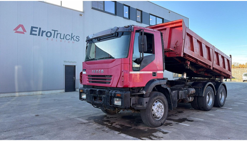 Iveco Eurotrakker 260 E 34 (POMPE MANUELLE / MANUAL PUMP / LAMES / GRAND PONT / BOITE MANUELLE) - Φορτηγό ανατρεπόμενο: φωτογραφία 1 Iveco Eurotrakker 260 E 34 (POMPE MANUELLE / MANUAL PUMP / LAMES / GRAND PONT / BOITE MANUELLE) - Φορτηγό ανατρεπόμενο: φωτογραφία 1