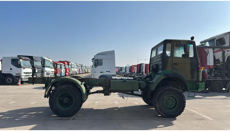 Iveco Magirus 110 - 16 (4X4 / 57000 KM / LAMES / GRAND PONT / 6 CYLINDRES EN LIGNE !! / MANUAL PUMP) - Φορτηγό σασί: φωτογραφία 4 Iveco Magirus 110 - 16 (4X4 / 57000 KM / LAMES / GRAND PONT / 6 CYLINDRES EN LIGNE !! / MANUAL PUMP) - Φορτηγό σασί: φωτογραφία 4