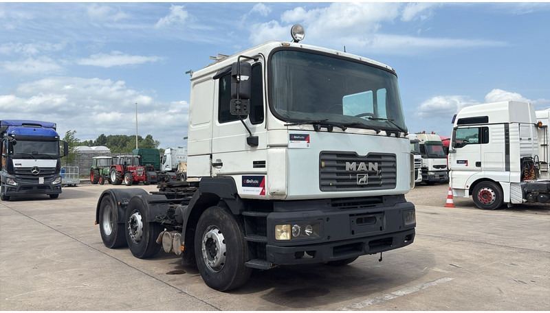 MAN 25.403 (6X2 / 6 CYLINDER / EURO 2 / MANUAL GEARBOX / 8 TYRES) - Τράκτορας: φωτογραφία 2 MAN 25.403 (6X2 / 6 CYLINDER / EURO 2 / MANUAL GEARBOX / 8 TYRES) - Τράκτορας: φωτογραφία 2