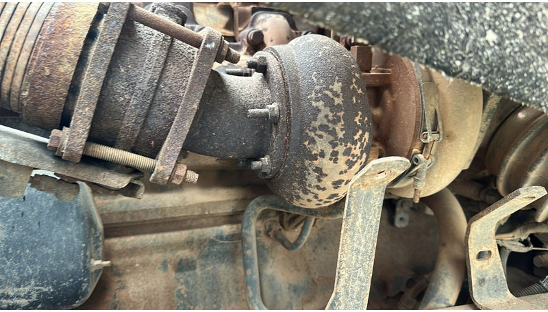 Φορτηγό ανατρεπόμενο MAN 26.403 (STEEL SUSPENSION / VERY CLEAN / 6 CYLINDER / BIG AXLE / EURO 2): φωτογραφία 18