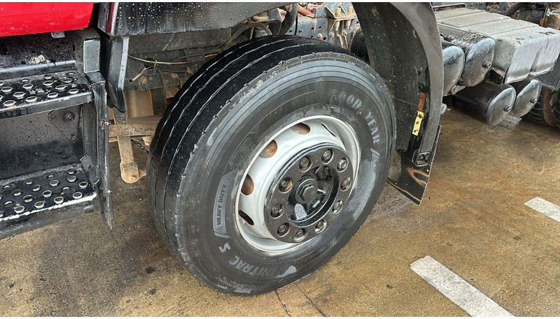 Φορτηγό ανατρεπόμενο MAN 26.403 (STEEL SUSPENSION / VERY CLEAN / 6 CYLINDER / BIG AXLE / EURO 2): φωτογραφία 9