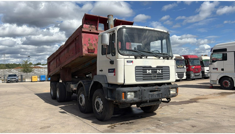 MAN 35.372 (MANUAL PUMP / 6 CYLINDER / BIG AXLE / STEEL SUSP.) - Φορτηγό ανατρεπόμενο: φωτογραφία 2 MAN 35.372 (MANUAL PUMP / 6 CYLINDER / BIG AXLE / STEEL SUSP.) - Φορτηγό ανατρεπόμενο: φωτογραφία 2