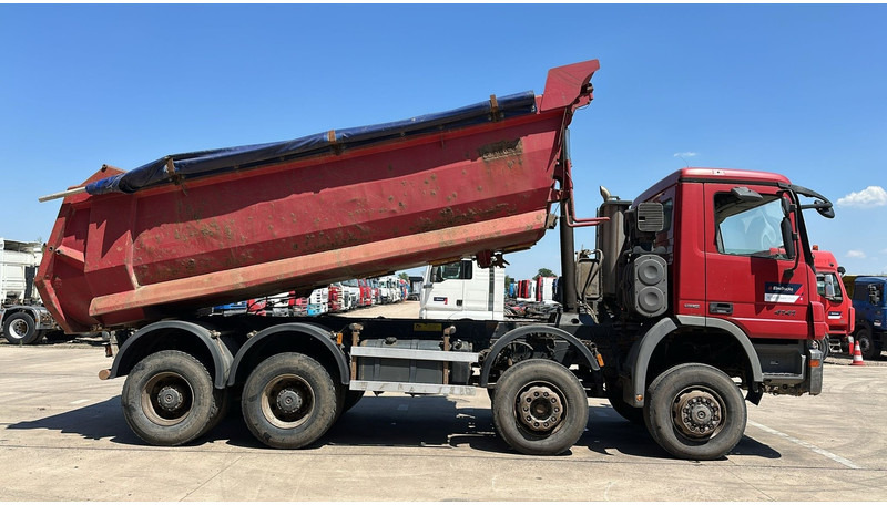 Mercedes-Benz Actros 4141 (8X6 / LAMES / STEEL / BIG AXLE / GRAND PONT / TAMBOURS / MANUAL GETRIEBE / MANUAL GEARBOX) - Φορτηγό ανατρεπόμενο: φωτογραφία 5 Mercedes-Benz Actros 4141 (8X6 / LAMES / STEEL / BIG AXLE / GRAND PONT / TAMBOURS / MANUAL GETRIEBE / MANUAL GEARBOX) - Φορτηγό ανατρεπόμενο: φωτογραφία 5