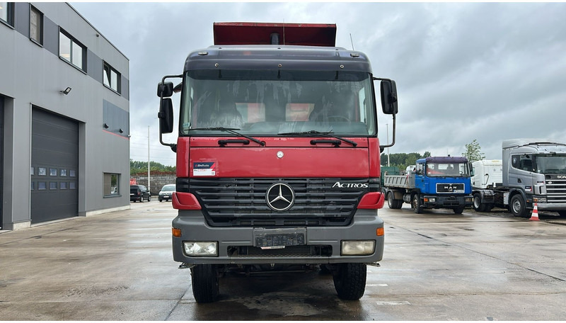 Mercedes-Benz Actros 4143 (BOITE MANUELLE / 8X8 / MANUAL GEARBOX / LAMES / GRAND PONT / BIG AXLE) - Φορτηγό ανατρεπόμενο: φωτογραφία 2 Mercedes-Benz Actros 4143 (BOITE MANUELLE / 8X8 / MANUAL GEARBOX / LAMES / GRAND PONT / BIG AXLE) - Φορτηγό ανατρεπόμενο: φωτογραφία 2