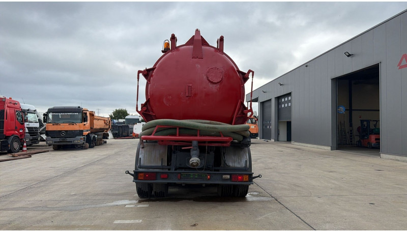 Mercedes-Benz SK 2626 (6X4 / GRAND PONT / LAMES / 14000 LITERS) - Όχημα εκκένωσης βόθρων: φωτογραφία 5 Mercedes-Benz SK 2626 (6X4 / GRAND PONT / LAMES / 14000 LITERS) - Όχημα εκκένωσης βόθρων: φωτογραφία 5
