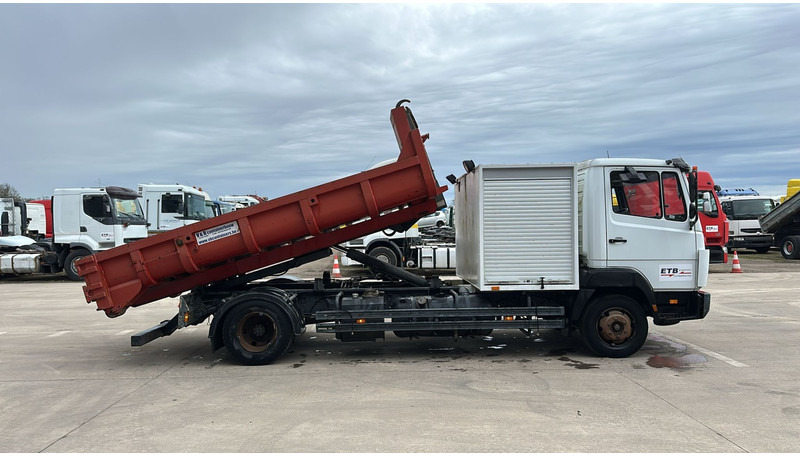Mercedes-Benz SK 814 (BELGIAN TRUCK / HOOK / PERFECT CONDITION !!! / WITH CONTAINER / 363000 KM !!!! ) - Φορτηγό φόρτωσης γάντζου: φωτογραφία 5 Mercedes-Benz SK 814 (BELGIAN TRUCK / HOOK / PERFECT CONDITION !!! / WITH CONTAINER / 363000 KM !!!! ) - Φορτηγό φόρτωσης γάντζου: φωτογραφία 5
