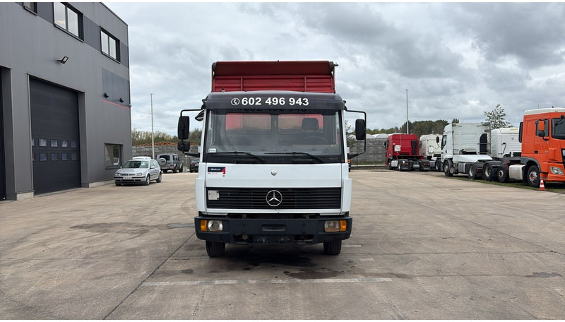 Mercedes-Benz SK 814 (SPER / AUXILAIRY / MANUAL PUMP / STEEL SUSP. / 6 CYLINDER / 3 WAY TIPPER / PERFECT) - Φορτηγό ανατρεπόμενο: φωτογραφία 2 Mercedes-Benz SK 814 (SPER / AUXILAIRY / MANUAL PUMP / STEEL SUSP. / 6 CYLINDER / 3 WAY TIPPER / PERFECT) - Φορτηγό ανατρεπόμενο: φωτογραφία 2