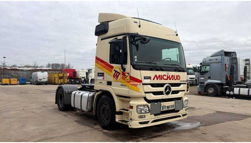Mercedes-Benz actros 1844 (MP3 / CAMION FRANCAIS / PARFAIT ETAT / PTO / FRENCH TRUCK) - Τράκτορας: φωτογραφία 2 Mercedes-Benz actros 1844 (MP3 / CAMION FRANCAIS / PARFAIT ETAT / PTO / FRENCH TRUCK) - Τράκτορας: φωτογραφία 2