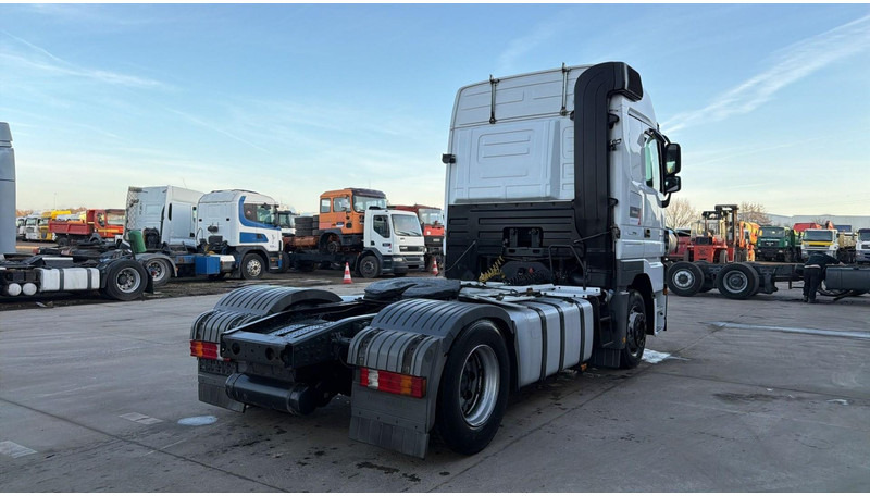 Mercedes-Benz actros 1844 (MP3 / FULL SPOILERS / GOOD CONDITION / BONNE ETAT / LAMES DEVANT / STEEL FRONT) - Τράκτορας: φωτογραφία 4 Mercedes-Benz actros 1844 (MP3 / FULL SPOILERS / GOOD CONDITION / BONNE ETAT / LAMES DEVANT / STEEL FRONT) - Τράκτορας: φωτογραφία 4