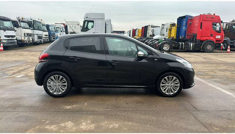 Peugeot 208 (BELGIAN CAR / AIRCO / 5 DOORS / PETROL) - Αυτοκίνητο: φωτογραφία 4 Peugeot 208 (BELGIAN CAR / AIRCO / 5 DOORS / PETROL) - Αυτοκίνητο: φωτογραφία 4