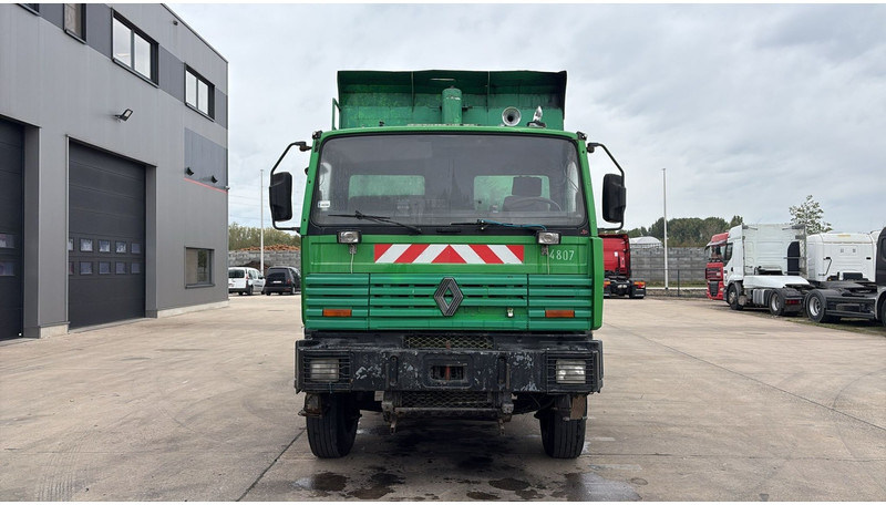 Renault G 300 MAXTER (GRAND PONT / POMPE MANUELLE / 6X4) - Φορτηγό ανατρεπόμενο: φωτογραφία 2 Renault G 300 MAXTER (GRAND PONT / POMPE MANUELLE / 6X4) - Φορτηγό ανατρεπόμενο: φωτογραφία 2