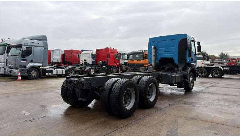 Renault KERAX 420 (LAMES / GRAND PONT / STEEL SUSP. / BIG AXLE / MANUAL GEARBOX / BOITE MANUELLE) - Φορτηγό σασί: φωτογραφία 4 Renault KERAX 420 (LAMES / GRAND PONT / STEEL SUSP. / BIG AXLE / MANUAL GEARBOX / BOITE MANUELLE) - Φορτηγό σασί: φωτογραφία 4