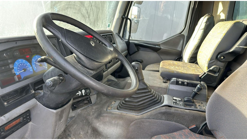 Όχημα εκκένωσης βόθρων Renault Kerax 370 (10970L / CAMION FRANCAIS / VIDANGEUR / 6X4 / LAMES / GRAND PONT): φωτογραφία 11 Όχημα εκκένωσης βόθρων Renault Kerax 370 (10970L / CAMION FRANCAIS / VIDANGEUR / 6X4 / LAMES / GRAND PONT): φωτογραφία 11