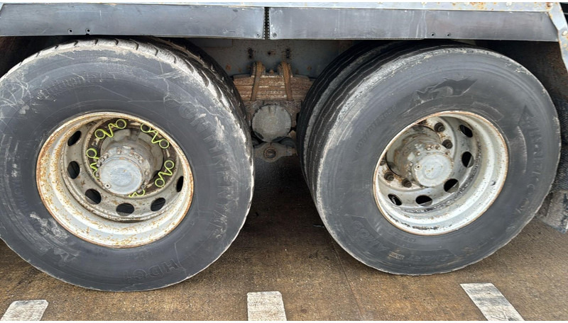 Όχημα εκκένωσης βόθρων Renault Kerax 370 (10970L / CAMION FRANCAIS / VIDANGEUR / 6X4 / LAMES / GRAND PONT): φωτογραφία 8 Όχημα εκκένωσης βόθρων Renault Kerax 370 (10970L / CAMION FRANCAIS / VIDANGEUR / 6X4 / LAMES / GRAND PONT): φωτογραφία 8