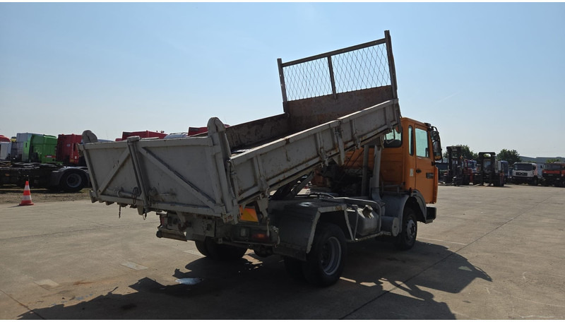 Renault S 150 (POMPE MANUELLE / LAMES / MANUAL PUMP) - Φορτηγό ανατρεπόμενο: φωτογραφία 5 Renault S 150 (POMPE MANUELLE / LAMES / MANUAL PUMP) - Φορτηγό ανατρεπόμενο: φωτογραφία 5