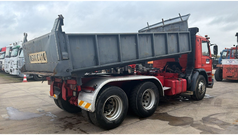 Scania 93-280 (POMPE MANUELLE / MANUAL PUMP / 6X4 / STEEL SUSP. / LAMES) - Φορτηγό ανατρεπόμενο: φωτογραφία 4 Scania 93-280 (POMPE MANUELLE / MANUAL PUMP / 6X4 / STEEL SUSP. / LAMES) - Φορτηγό ανατρεπόμενο: φωτογραφία 4