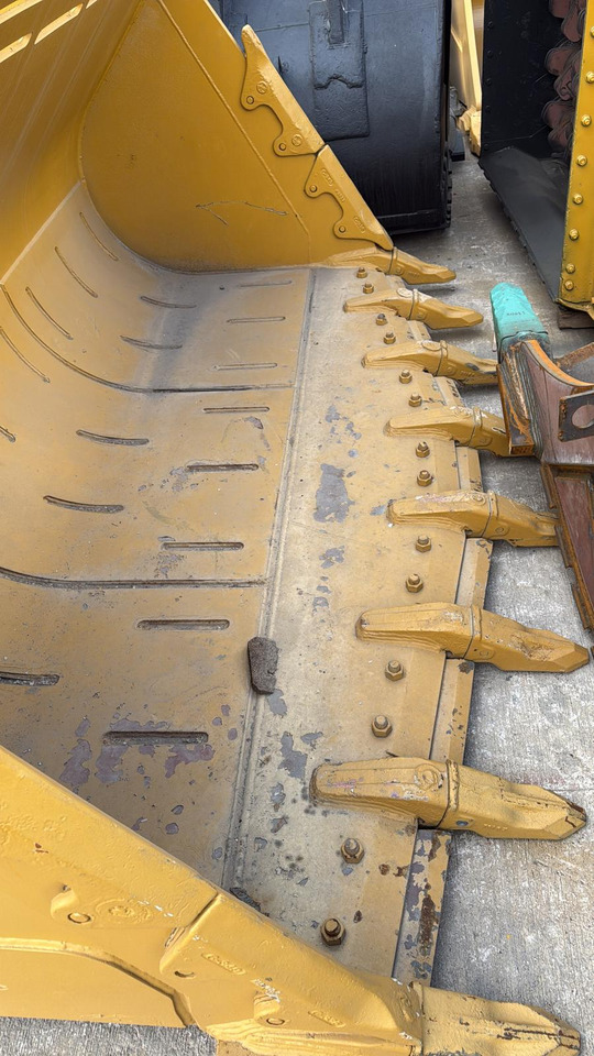 CAT 966 Rock Bucket - Ελαστιχοφόρος φορτωτής: φωτογραφία 3 CAT 966 Rock Bucket - Ελαστιχοφόρος φορτωτής: φωτογραφία 3