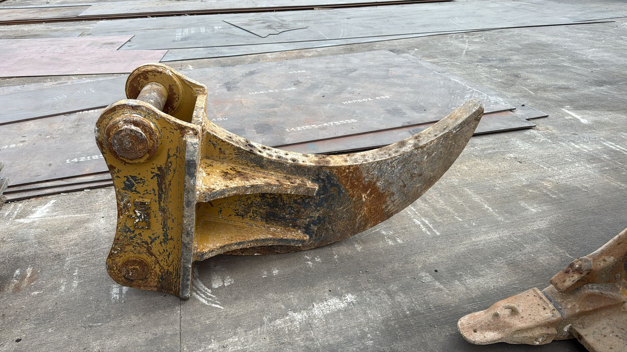 CATERPILLAR 336 Ripper from STOCK - Νύχι για Ερπυστριοφόρος εκσκαφέας: φωτογραφία 2 CATERPILLAR 336 Ripper from STOCK - Νύχι για Ερπυστριοφόρος εκσκαφέας: φωτογραφία 2