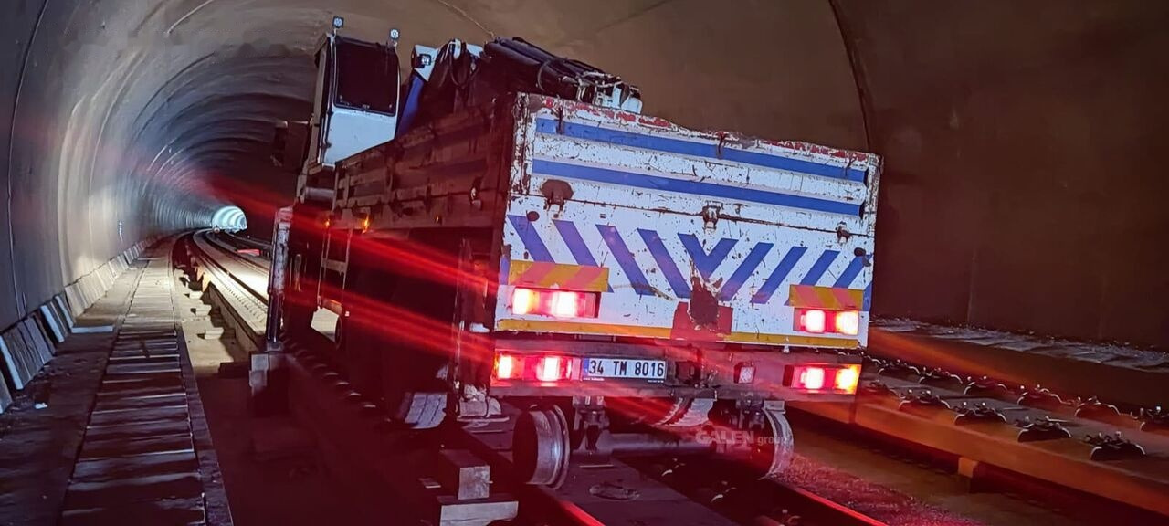 Galen Rail Mover - Τροχοφόρος εκσκαφέας: φωτογραφία 3 Galen Rail Mover - Τροχοφόρος εκσκαφέας: φωτογραφία 3
