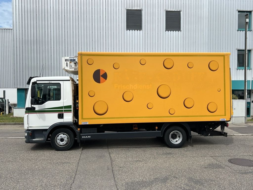 MAN TGL 8.220 Kühlkoffer 5,26m LBW Klima Luftgef. MAN TGL 8.220 Kühlkoffer 5,26m LBW Klima Luftgef. - Επαγγελματικό αυτοκίνητο ψυγείο: φωτογραφία 4 MAN TGL 8.220 Kühlkoffer 5,26m LBW Klima Luftgef. MAN TGL 8.220 Kühlkoffer 5,26m LBW Klima Luftgef. - Επαγγελματικό αυτοκίνητο ψυγείο: φωτογραφία 4