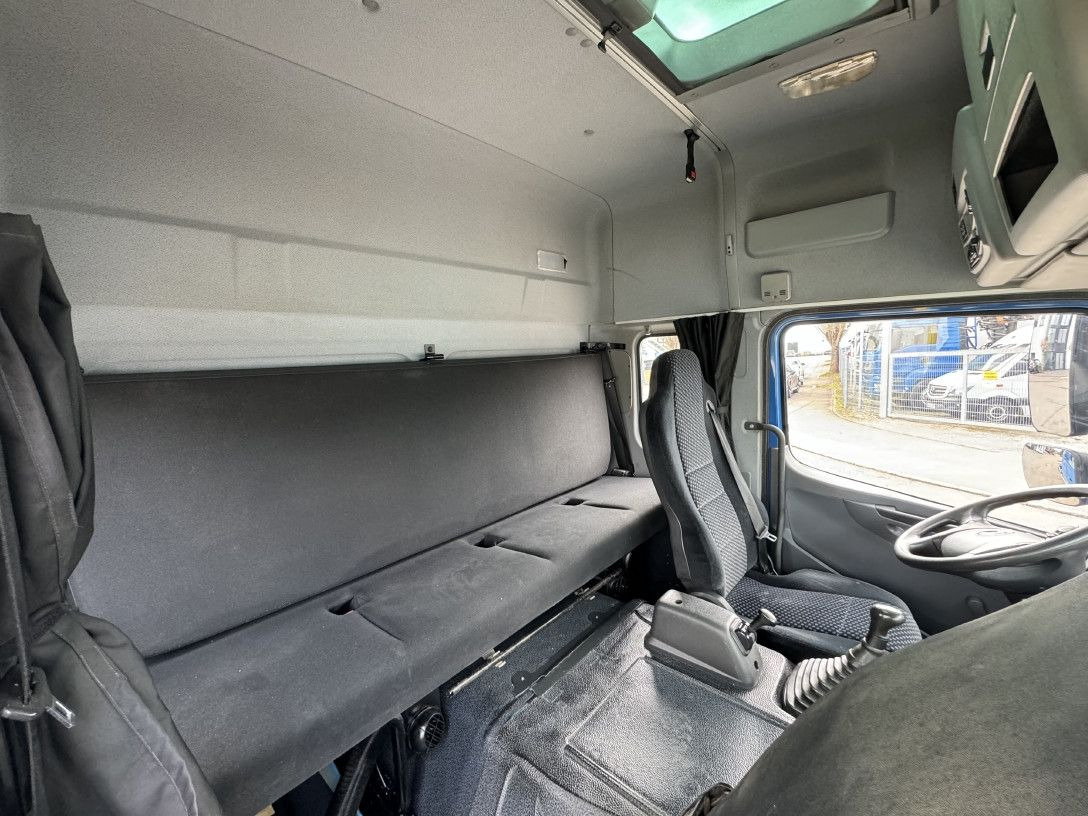 Mercedes-Benz Atego 1529 LL BDF 6-Sitze Umzug u-LBW Gr-Haus - Φορτηγό μεταφοράς εμπορευματοκιβωτίων/ Κινητό αμάξωμα: φωτογραφία 2 Mercedes-Benz Atego 1529 LL BDF 6-Sitze Umzug u-LBW Gr-Haus - Φορτηγό μεταφοράς εμπορευματοκιβωτίων/ Κινητό αμάξωμα: φωτογραφία 2