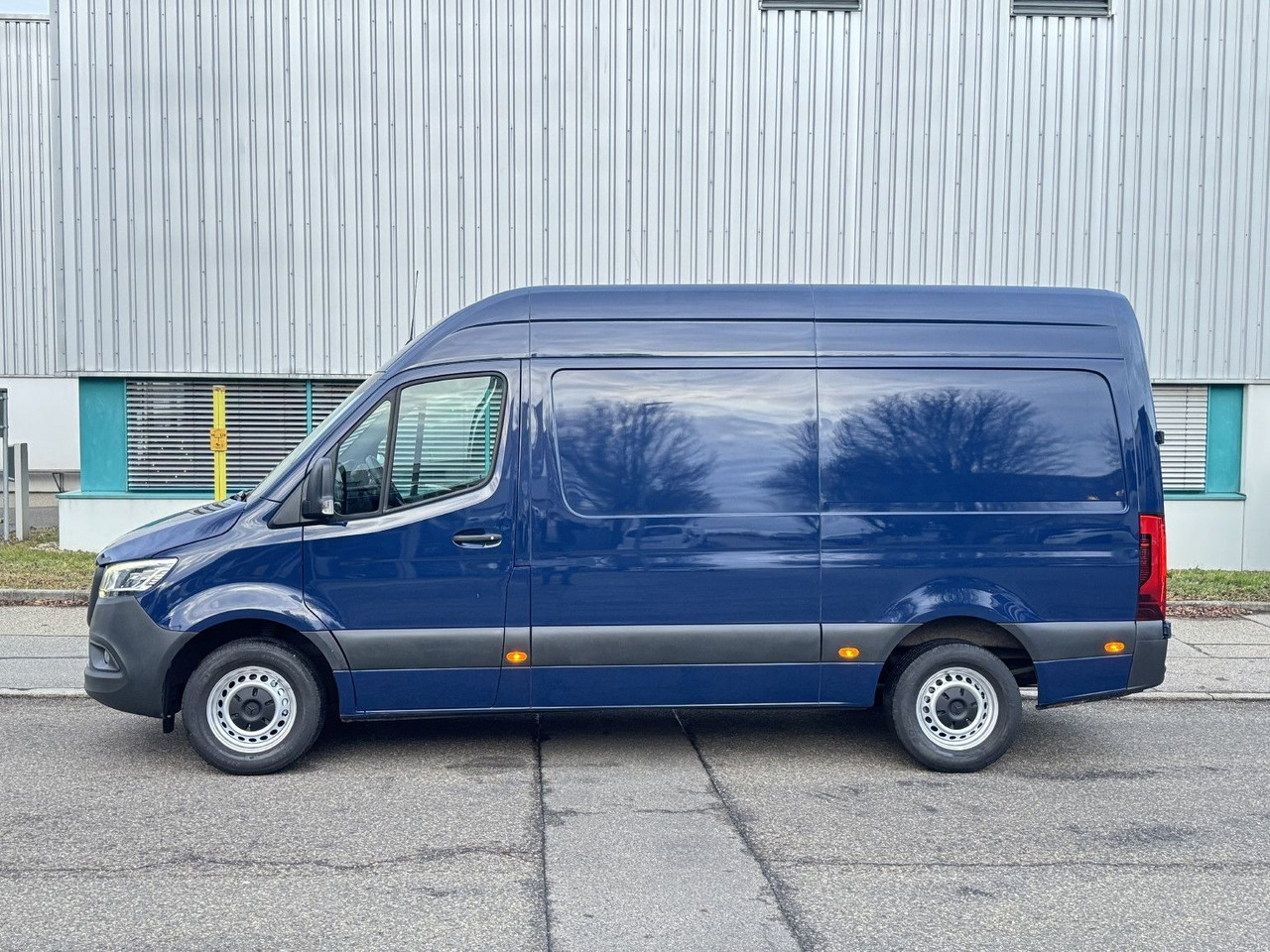 Mercedes-Benz Sprinter 317 CDI Kasten Hochdach 3-Sitze Klima - Βαν: φωτογραφία 4 Mercedes-Benz Sprinter 317 CDI Kasten Hochdach 3-Sitze Klima - Βαν: φωτογραφία 4