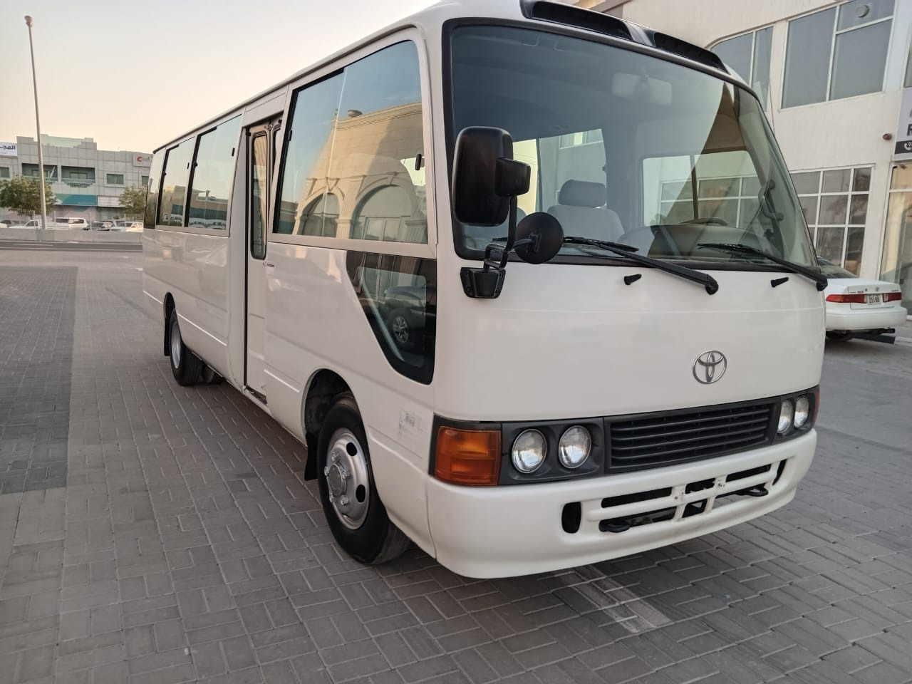 TOYOTA Coaster ... 30 places - diesel - climatisé ... BELGIQUE.. - Μικρό λεωφορείο, Επιβατικό βαν: φωτογραφία 2 TOYOTA Coaster ... 30 places - diesel - climatisé ... BELGIQUE.. - Μικρό λεωφορείο, Επιβατικό βαν: φωτογραφία 2