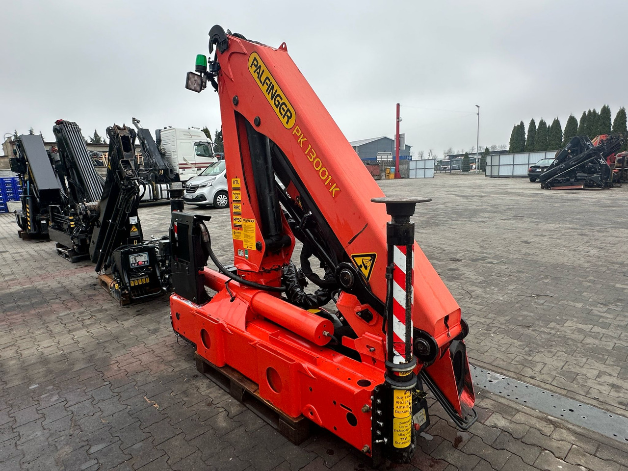 Palfinger PK13001K - Γερανός παπαγάλος: φωτογραφία 4 Palfinger PK13001K - Γερανός παπαγάλος: φωτογραφία 4