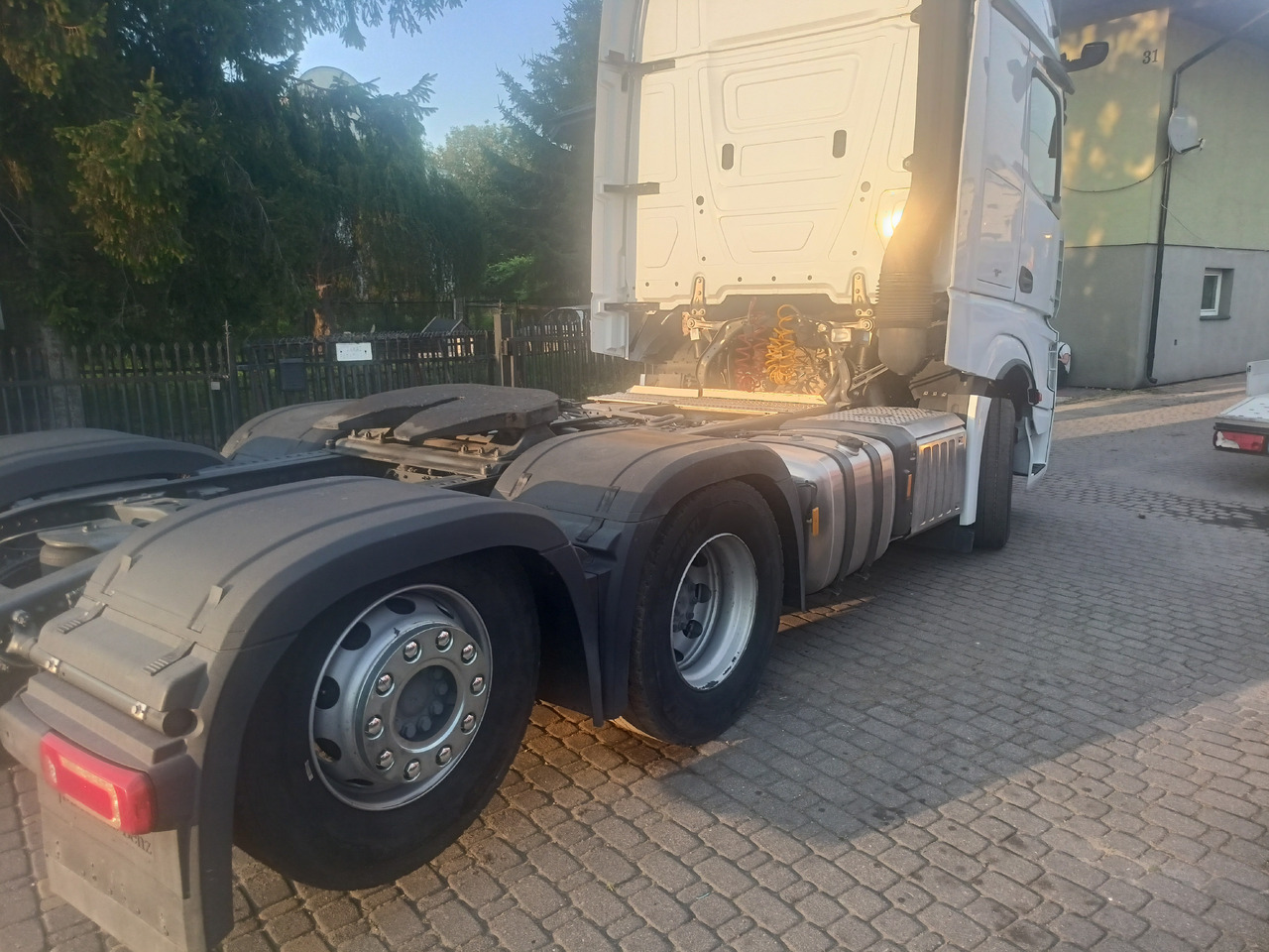Mercedes-Benz Actros 2551 - Τράκτορας: φωτογραφία 4 Mercedes-Benz Actros 2551 - Τράκτορας: φωτογραφία 4