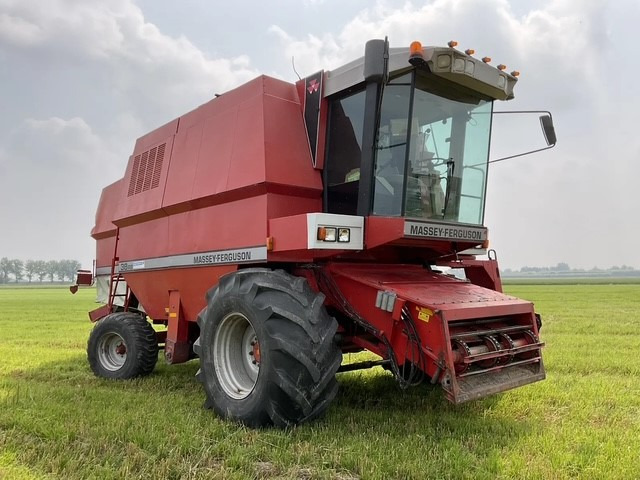 Massey Ferguson 38RS - Θεριζοαλωνιστική μηχανή: φωτογραφία 3 Massey Ferguson 38RS - Θεριζοαλωνιστική μηχανή: φωτογραφία 3