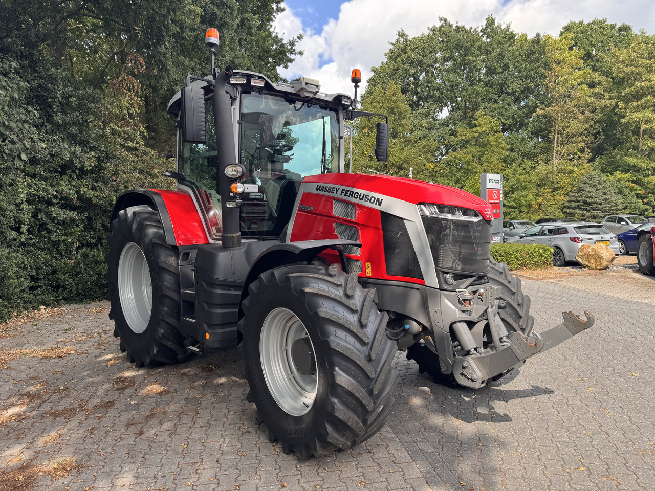 Massey Ferguson 8s.205 Dyna7 Exclusive - Τρακτέρ: φωτογραφία 4 Massey Ferguson 8s.205 Dyna7 Exclusive - Τρακτέρ: φωτογραφία 4