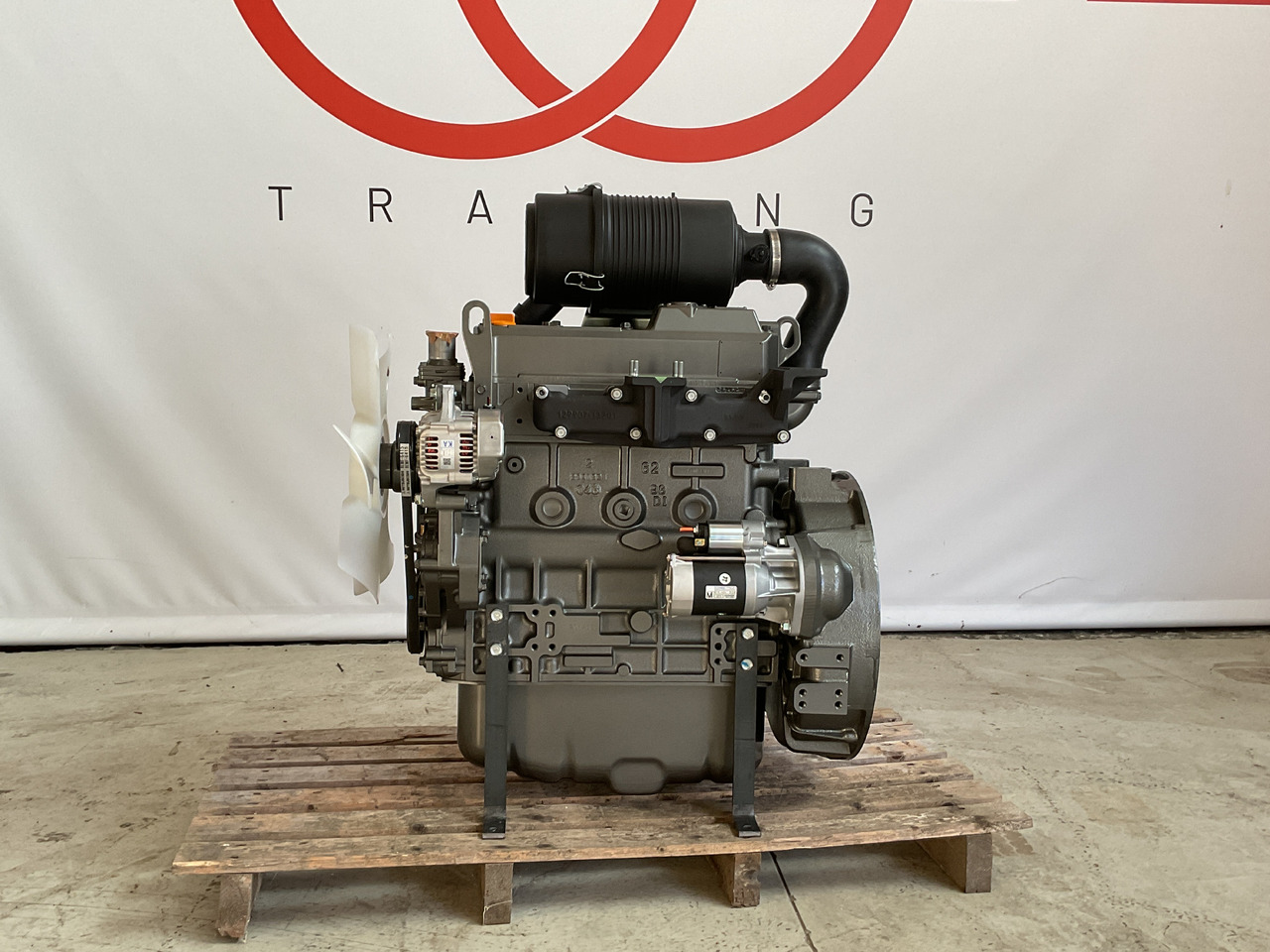 Yanmar 4TNV98 - Κινητήρας: φωτογραφία 2 Yanmar 4TNV98 - Κινητήρας: φωτογραφία 2