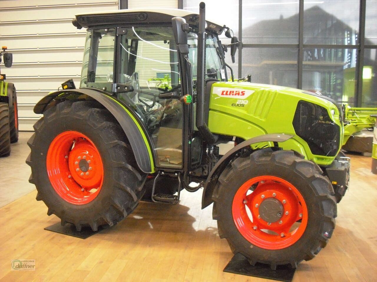 CLAAS Elios 210 - Τρακτέρ: φωτογραφία 3 CLAAS Elios 210 - Τρακτέρ: φωτογραφία 3