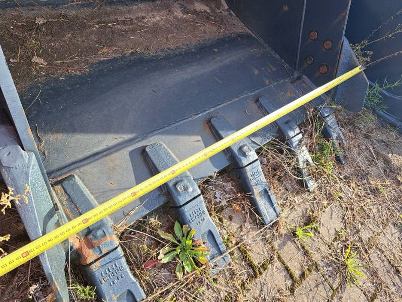 Hyundai Exacavator Digging Bucket 140, 6N4-37000 - Κουβάς για Κατασκευή μηχανήματα: φωτογραφία 2 Hyundai Exacavator Digging Bucket 140, 6N4-37000 - Κουβάς για Κατασκευή μηχανήματα: φωτογραφία 2