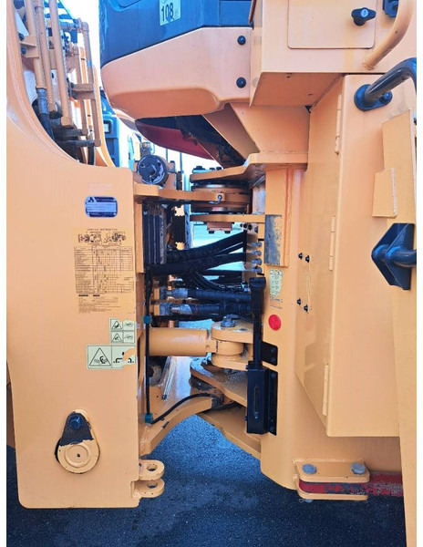 Ελαστιχοφόρος φορτωτής Hyundai HL 980: φωτογραφία 9