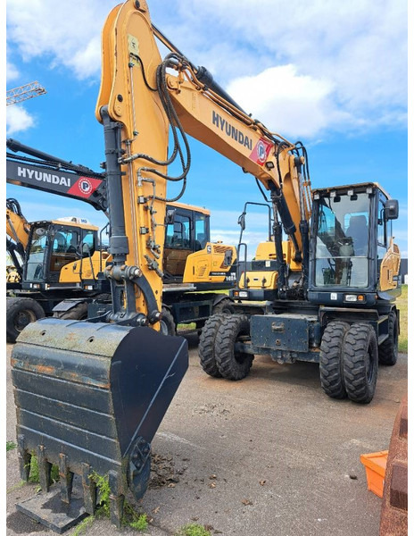 Hyundai HW 140 - Τροχοφόρος εκσκαφέας: φωτογραφία 4 Hyundai HW 140 - Τροχοφόρος εκσκαφέας: φωτογραφία 4