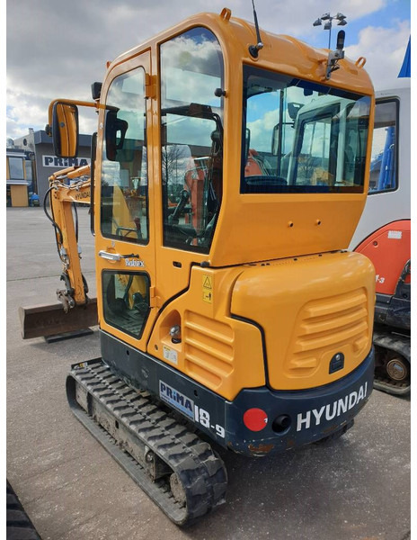Hyundai R18-9 - Μίνι εκσκαφέας: φωτογραφία 3 Hyundai R18-9 - Μίνι εκσκαφέας: φωτογραφία 3