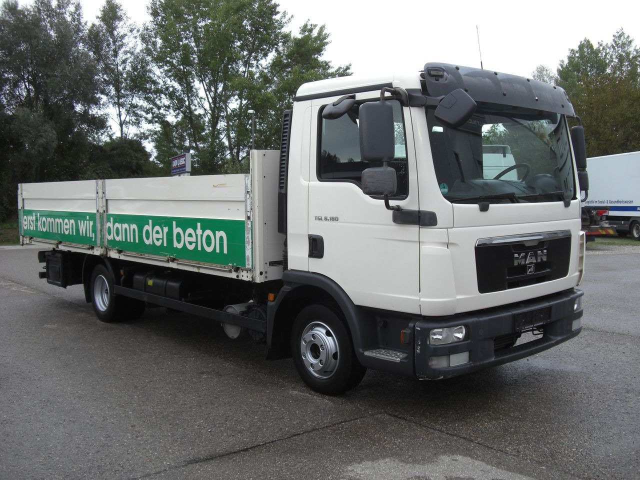 MAN 8180L Pritsche MAN 8180L Pritsche - Μικρό φορτηγό με καρότσα: φωτογραφία 2 MAN 8180L Pritsche MAN 8180L Pritsche - Μικρό φορτηγό με καρότσα: φωτογραφία 2