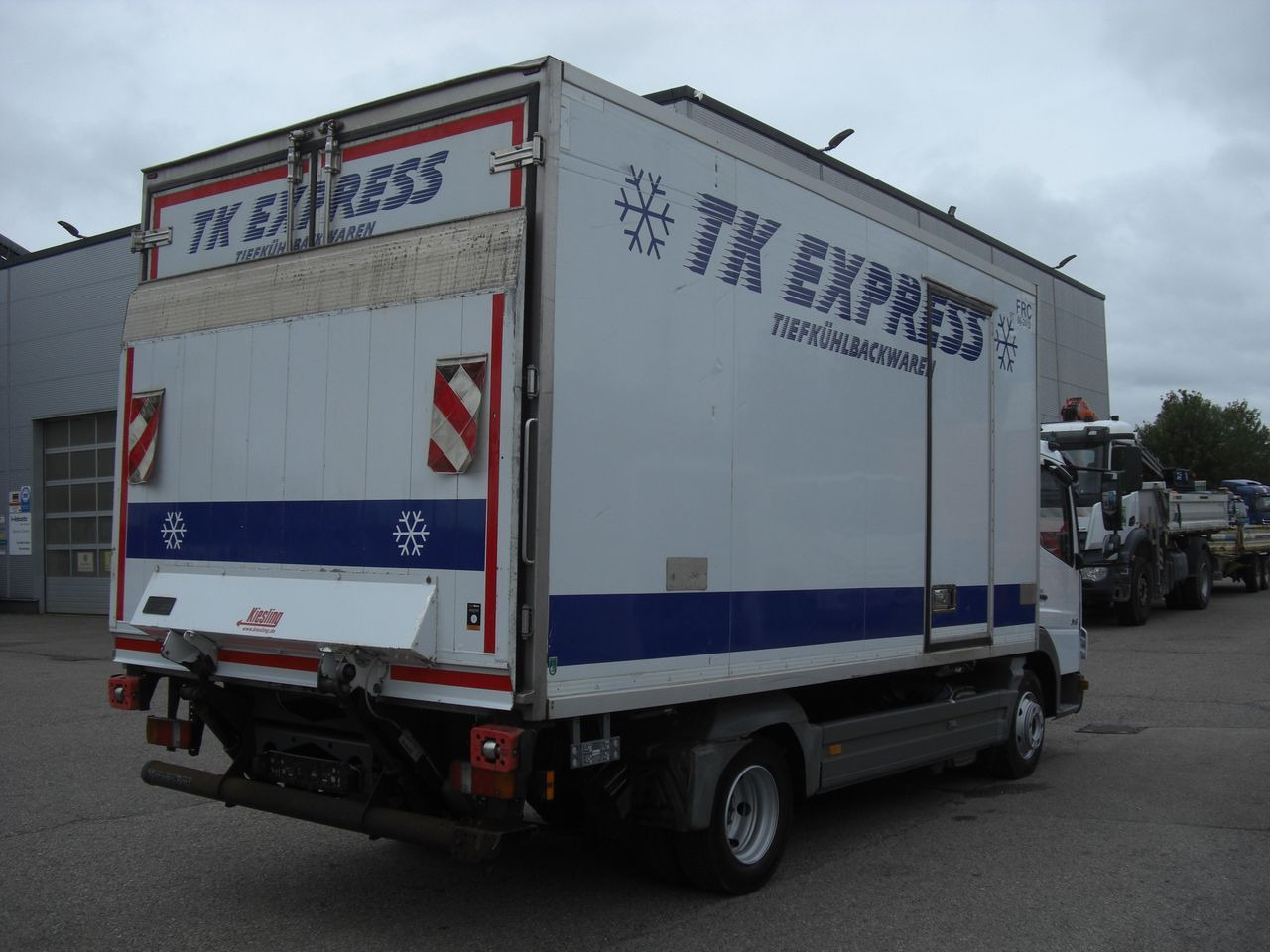 Mercedes-Benz 816 / Tiefkühler / LBW Mercedes-Benz 816 / Tiefkühler / LBW - Επαγγελματικό αυτοκίνητο ψυγείο: φωτογραφία 3 Mercedes-Benz 816 / Tiefkühler / LBW Mercedes-Benz 816 / Tiefkühler / LBW - Επαγγελματικό αυτοκίνητο ψυγείο: φωτογραφία 3