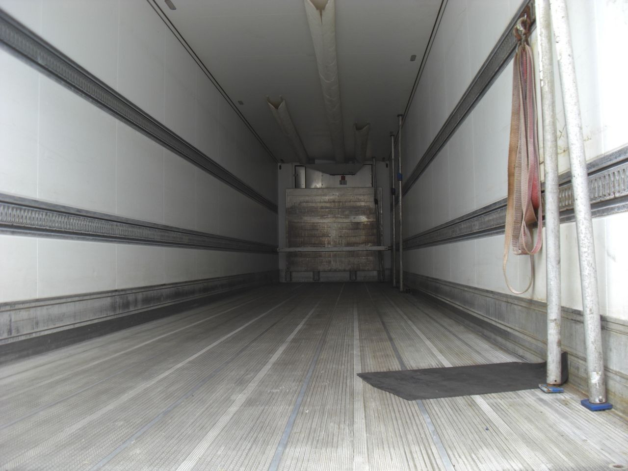 Schmitz Cargobull SKO24/L-13.4 / LBW / TOP! - Επικαθήμενο ψυγείο: φωτογραφία 5 Schmitz Cargobull SKO24/L-13.4 / LBW / TOP! - Επικαθήμενο ψυγείο: φωτογραφία 5